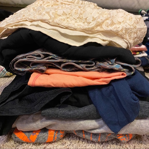 Mystery 5# box Junior sized clothing 10-15 items - Picture 8 of 8